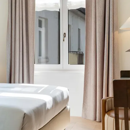 Small Luxury Hotel Ambassador Zurich-3